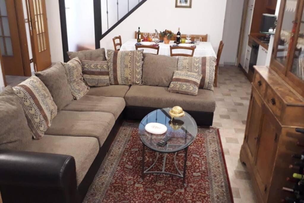 Cozy Apartment At The Gates Of Florence 塔瓦尔努泽 外观 照片
